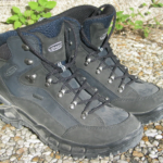 Особенности выбора треккинговых ботинок: что нужно знать туристу